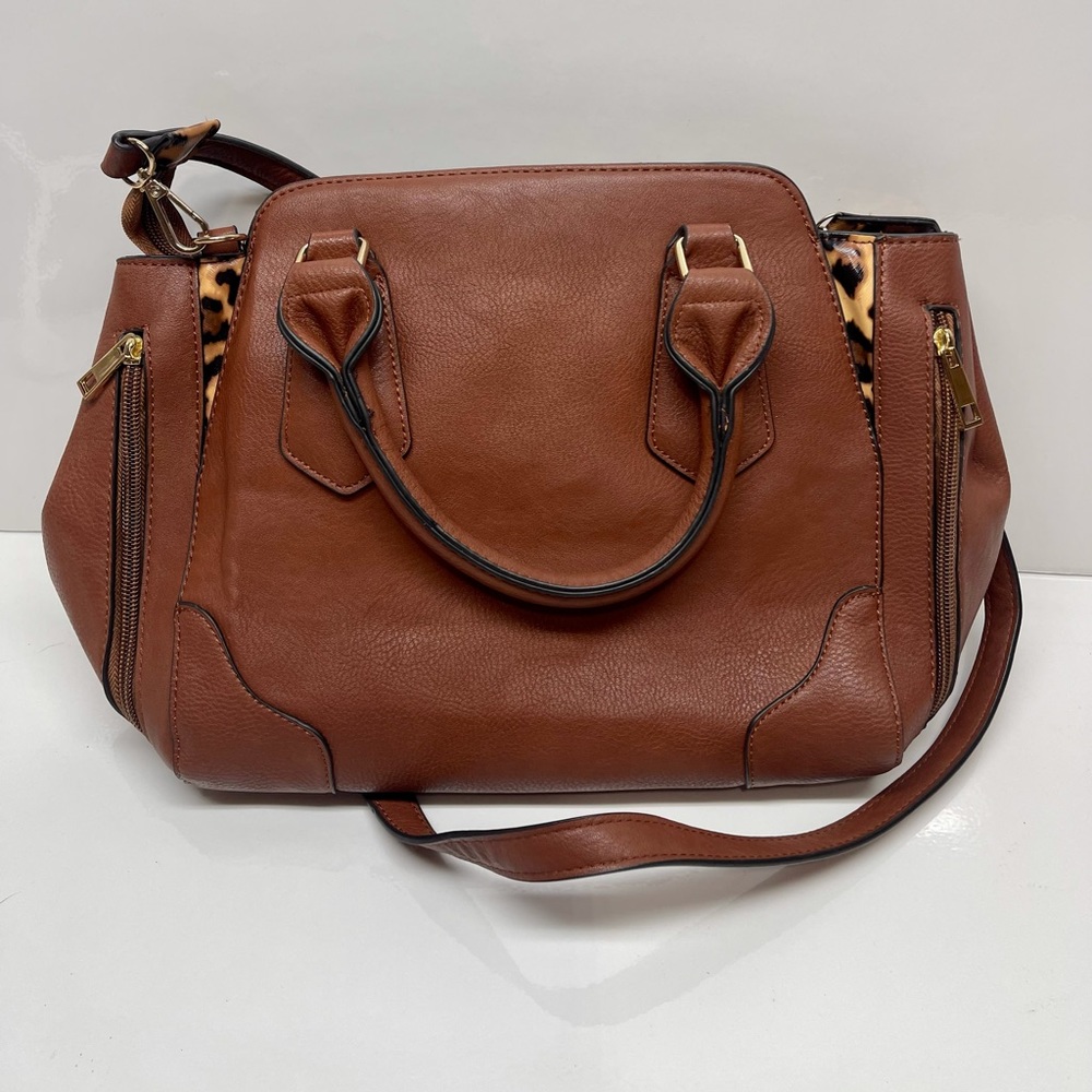 Bulldog Case concealed carry satchel purse